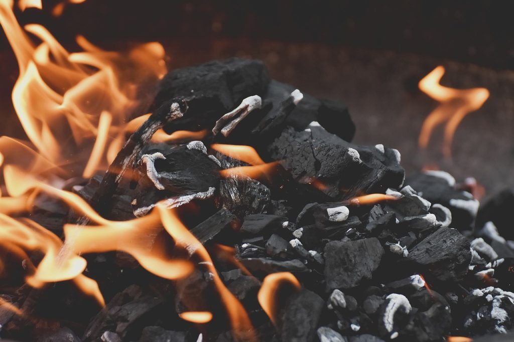 Betonski vrtni kamini